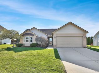 1703 Oak Squire Ln, Howell, MI 48855