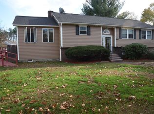 88 Linden St, Exeter, NH 03833
