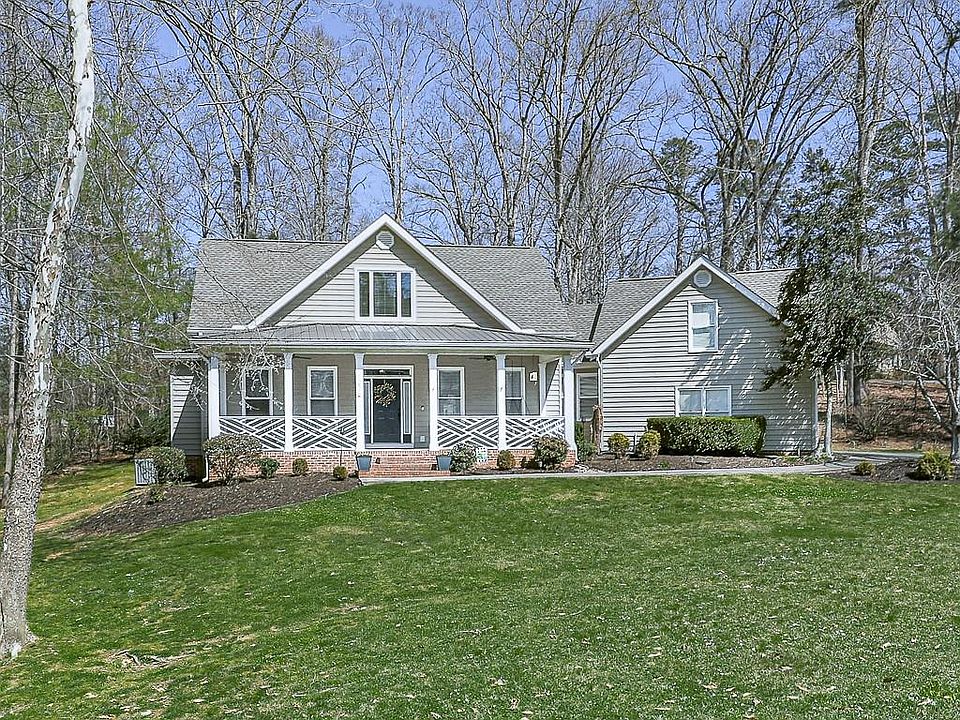 1st image of 1206 Garden Row NE