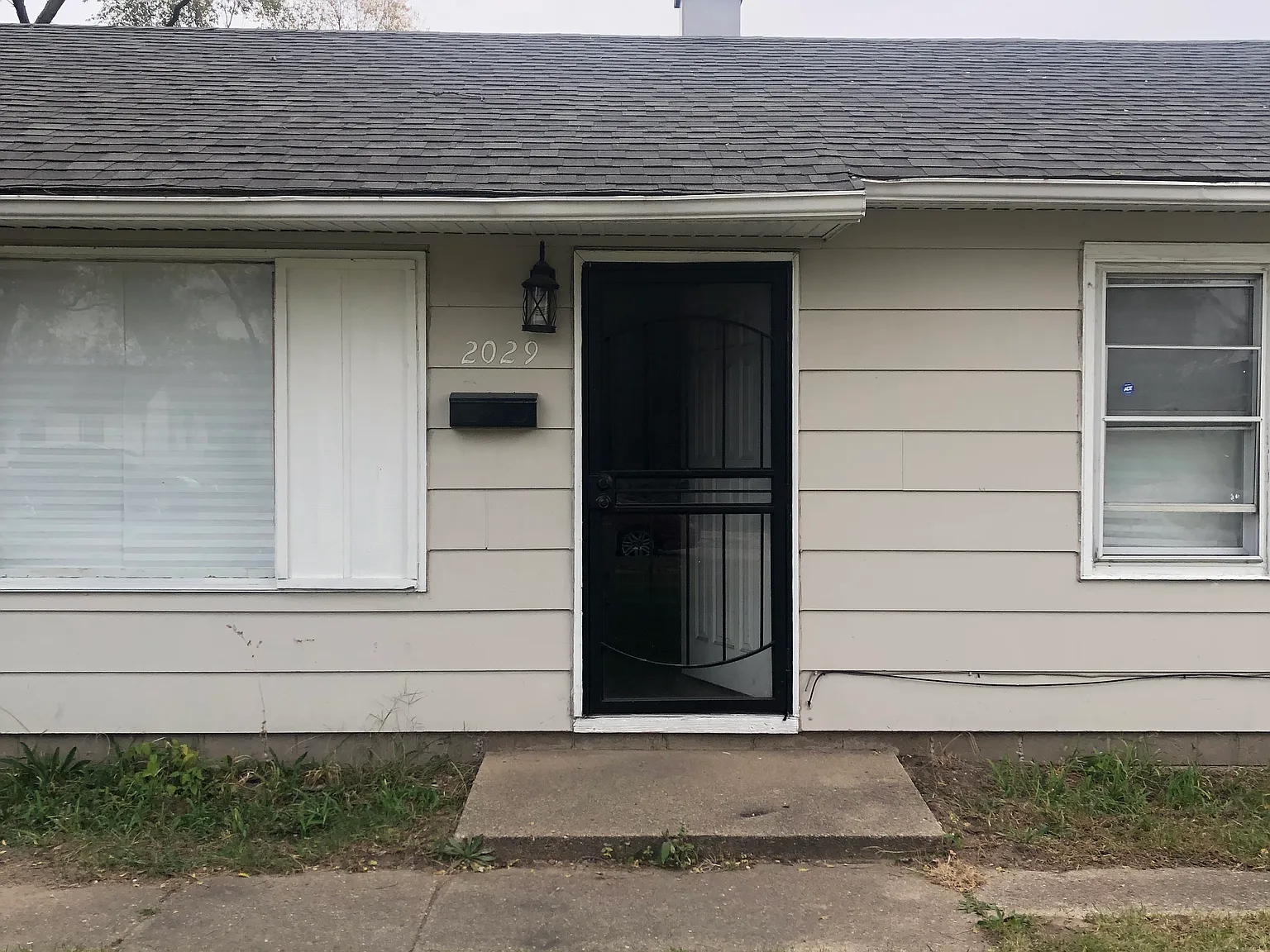 2029 Vermont St — Photo 1