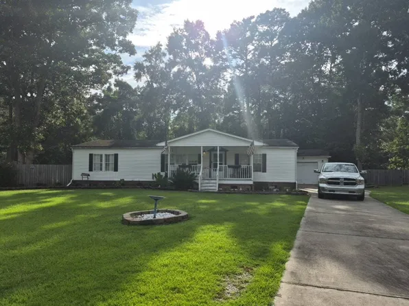 305 Clear Springs Cir, Summerville, SC 29483