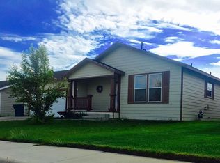 1655 Pathfinder Cir, Gillette, WY 82716