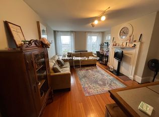 187 Bay State Rd APT 5, Boston, MA 02215