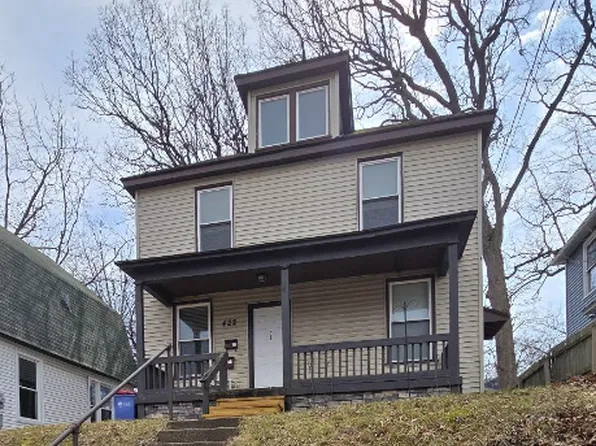 2 bed, 1.0 bath, $1,100, 422 Leonard St NE APT 2, Grand Rapids, MI 49503