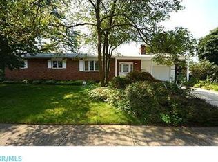 1467 Hedgewood Pl, Columbus, OH 43229