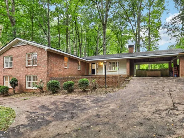2279 Lyle Rd, College Park, GA 30337