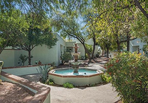 3rd image of 7845 N Calle De La Aldea