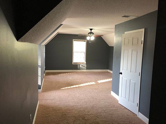 3rd image of 8455 Dunn Ln E