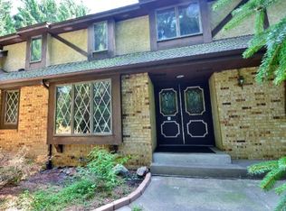 7843 Pinehurst Rd, Woodbury, MN 55125