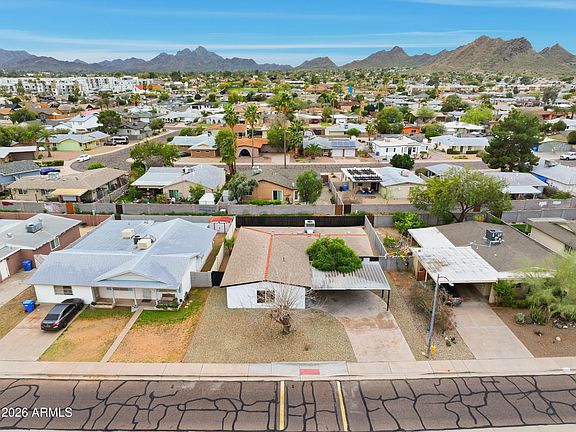 5th image of 2437 E LARKSPUR Drive