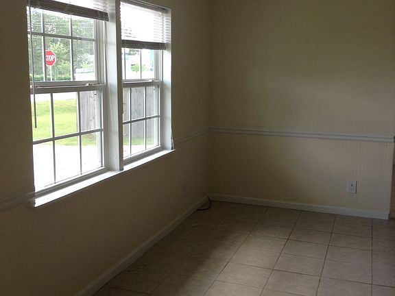 3rd image of 3501 Hidden Hills Dr