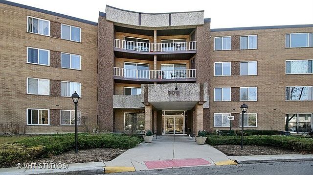 1st image of 909 E Kenilworth Ave Unit 308