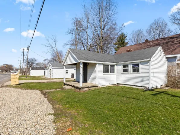 702-704 N West Blvd, Elkhart, IN 46514