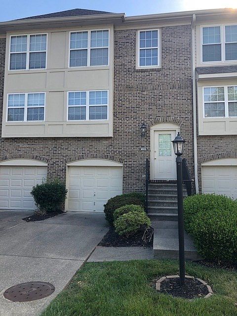 1st image of 10830 Doral Ct