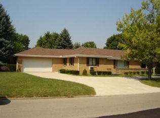 3701 Wenzler Dr, Dayton, OH 45429