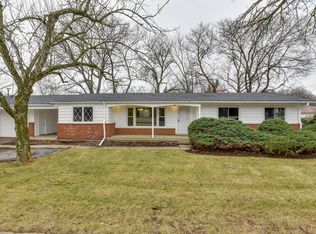 0N082 County Farm Rd, Winfield, IL 60190