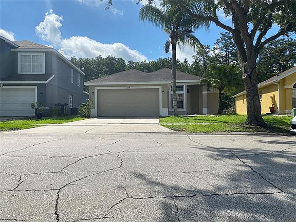 3rd image of 1334 Lake Biscayne Way