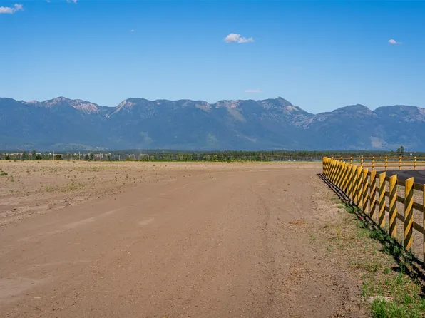 224 Snowy Peaks Ln, Kalispell, MT 59901