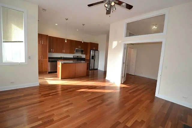1354 W Augusta Blvd #211 — Photo 6
