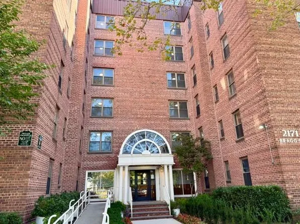 2171 Bragg St APT 4D, Brooklyn, NY 11229