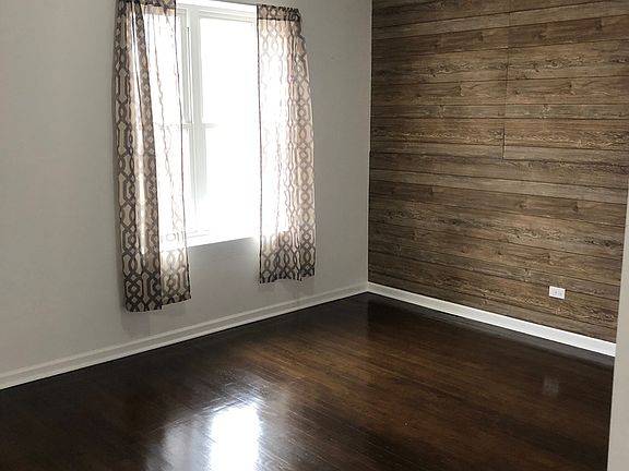 2nd image of 1609 N Lawndale Ave #3N