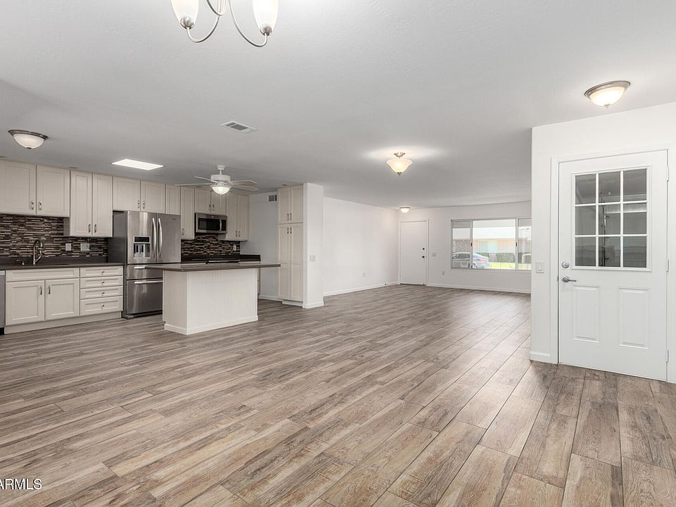 1st image of 9863 W COUNTRY CLUB Court
