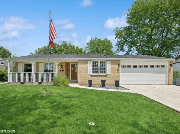 516 W Weathersfield Way, Schaumburg, IL 60193