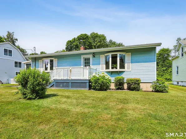 53 Chalker Beach Road, Old Saybrook, CT 06475