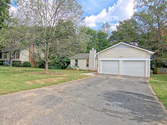 3rd image of 85 Evergreen Dr