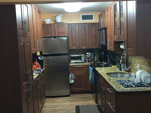 5th image of 16465 NE 22nd Ave APT 609