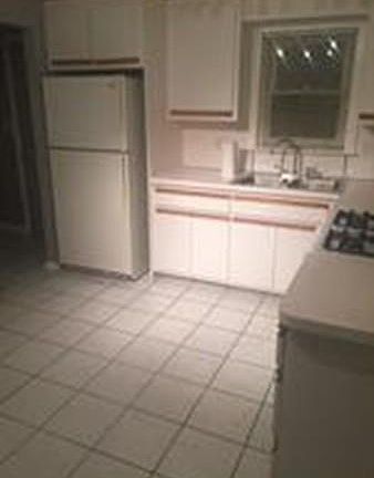 4th image of 94 Pleasant St #1
