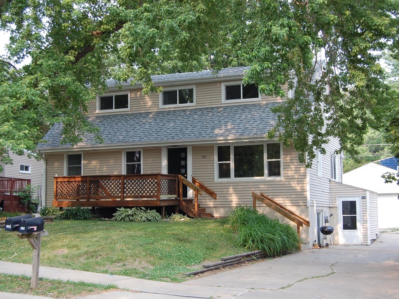 715 1/2 13th Ave, Coralville, IA 52241 Zillow