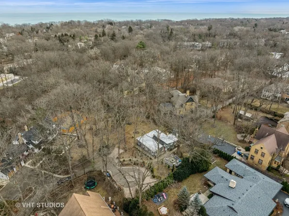 969 Wade St, Highland Park, IL 60035