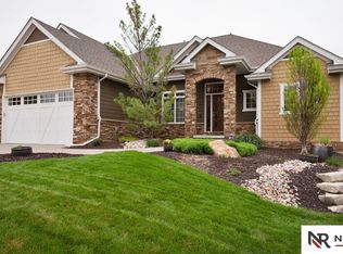 16410 Hartman Ave, Omaha, NE 68116