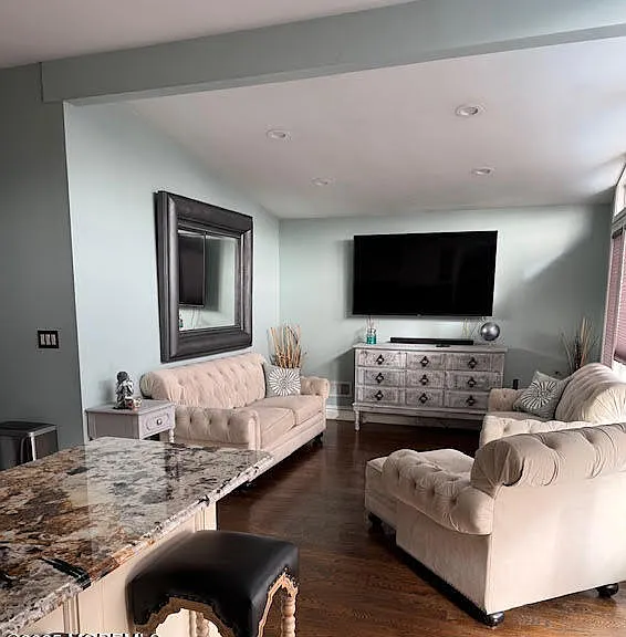 328 Maria Dr — Photo 1
