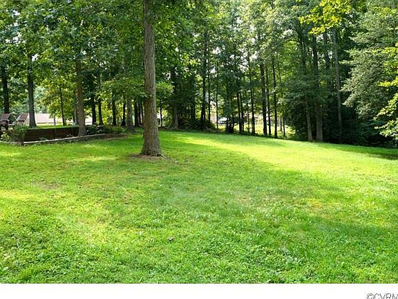 5th image of 11810 Mapleridge Ct
