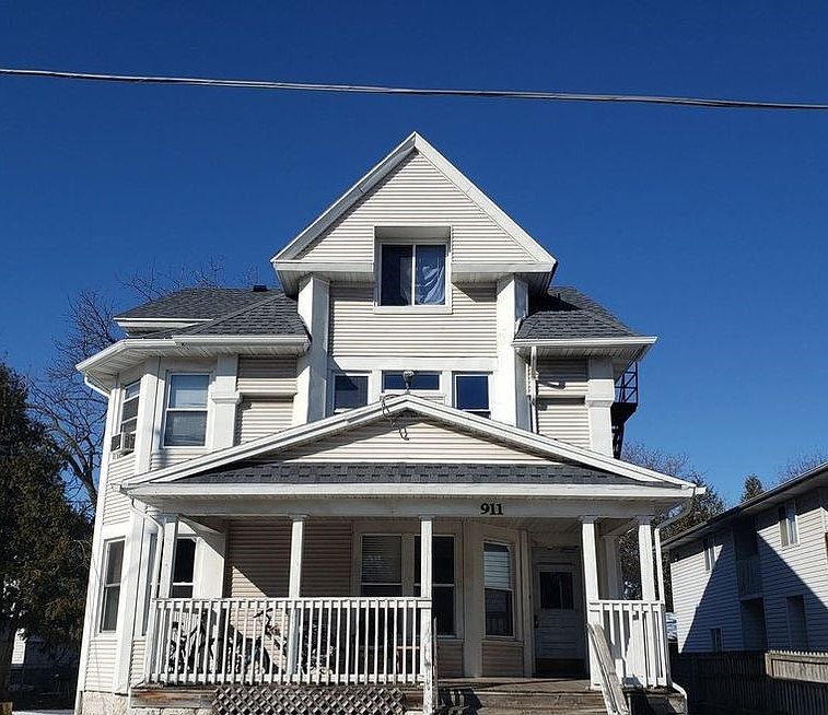 2nd image of 911 Wisconsin St #2E