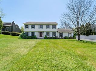 926 Springview Dr, Endicott, NY 13760