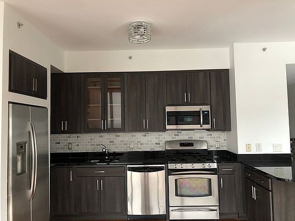 2nd image of 389 Washington St APT 30E