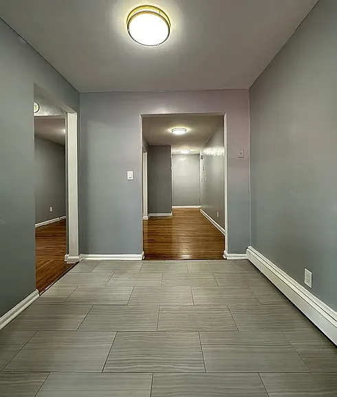 138 E 7th St #7 — Photo 14