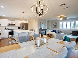 132 Kane Ave, Middletown, RI 02842