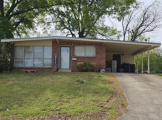 8819 Cloverhill Rd, Little Rock, AR 72205