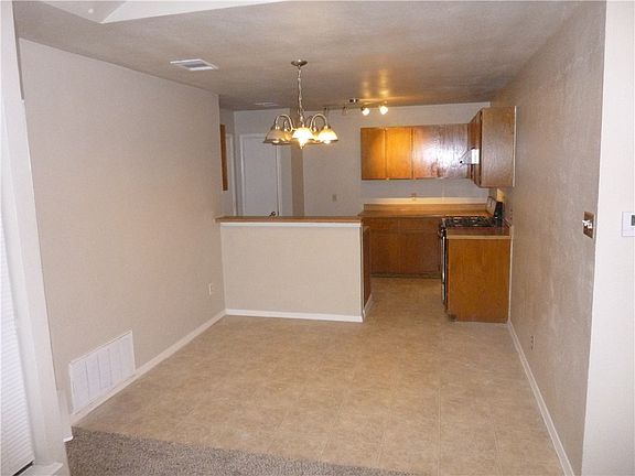 5th image of 8510 Palace Pkwy