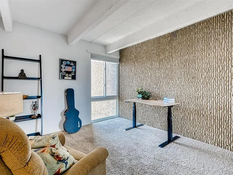 1433 N Williams St #805 — Photo 6