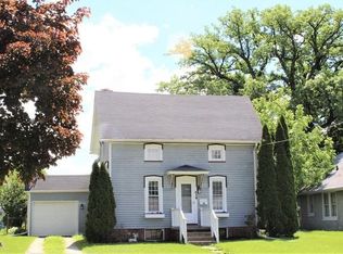 410 S Genesee St, Morrison, IL 61270