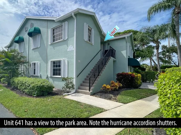 641 Waterside Dr, Hypoluxo, FL 33462