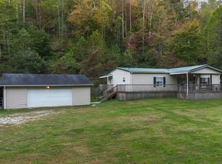 20 Hall Rd, Grayson, KY 41143