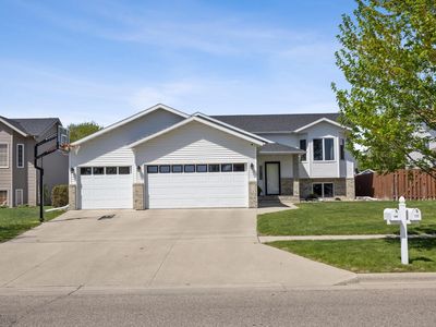 724 16th Ave W, West Fargo, ND, 58078