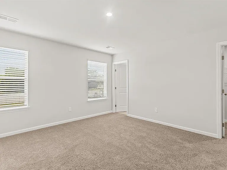 173 Randwick Ln — Photo 29