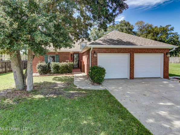 13707 Dunvegan Dr, Gulfport, MS 39503